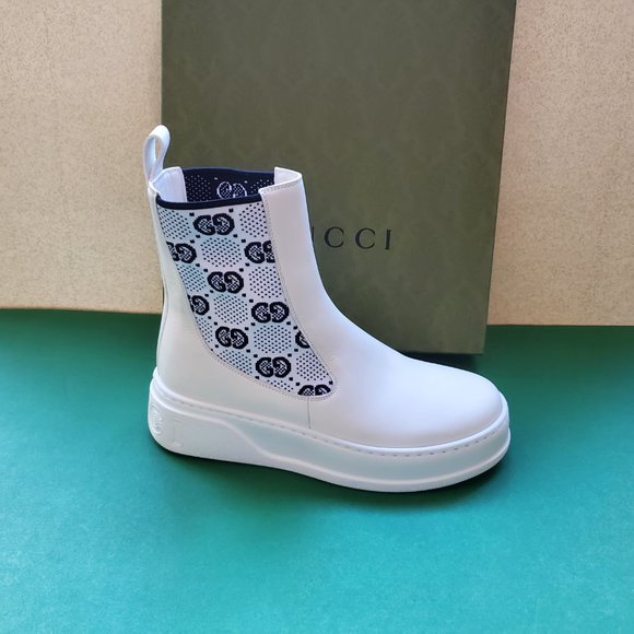 NIB Gucci Chelsea white leather slip on boots IT 39/ US 9 - Picture 2 of 8
